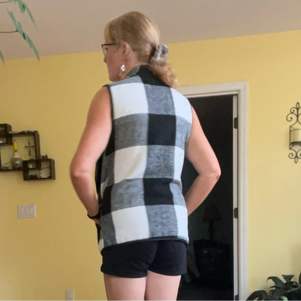 Women's Sherpa/Fleece Vest with Cowl Neck Collar and Flannel Print - Picture 2 of 7